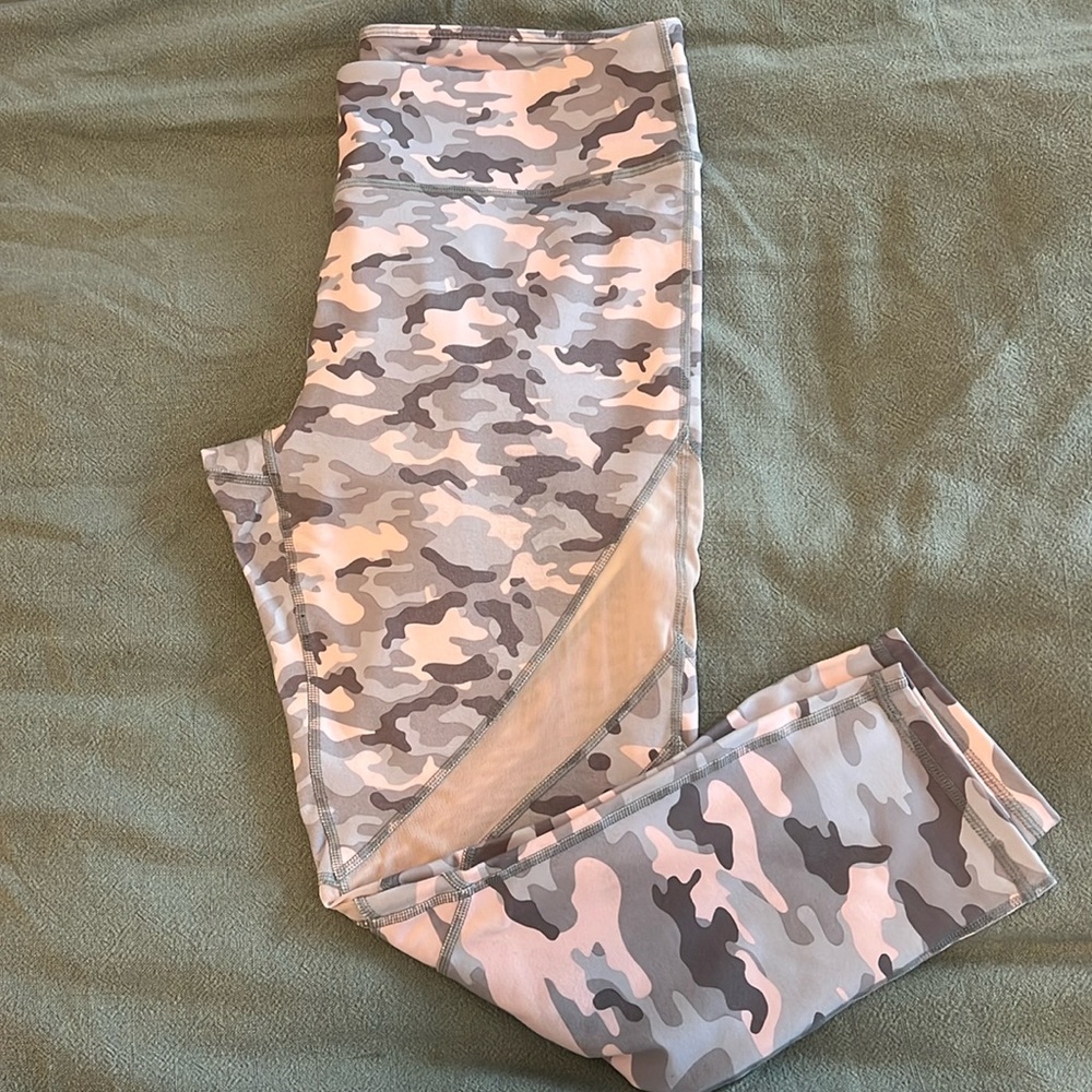 Fabletics Cropped Leggings with Mesh Detail Size M
